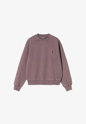 Lilla Carhartt sweatshirt med lange ærmer, ribstrikkede manchetter og kant, rund halsudskæring og lille logopatch på venstre bryst.