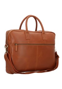 Borsa per laptop in pelle marrone con manici superiori doppi, tracolla rimovibile, tasca frontale con zip e sottili dettagli di cucitura. Texture liscia.