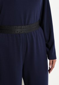 Ulla Popken ELASTIC WAIST   - Træningsbukser - navy blue