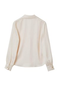 Blusa a maniche lunghe color crema con sottili righe verticali, caratterizzata da un colletto classico e polsini con bottoni. Tessuto liscio con una leggera lucentezza.