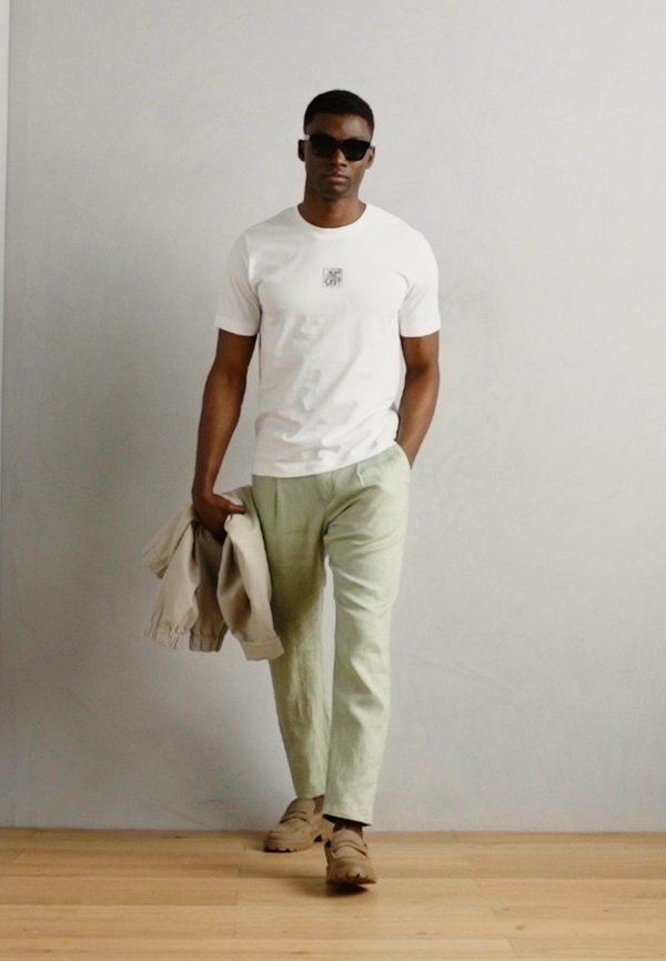 SHORT SLEEVE CREW NECK ARTWORK - Basic T-shirt2