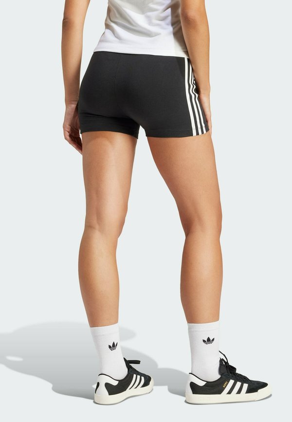 ADICOLOR 3-STRIPES 1/4 - Shorts2