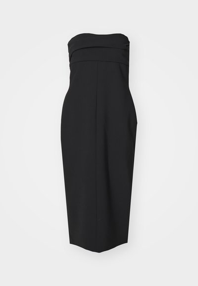 Must mustriga kleit, millel on vormitud rinnaosa, voltide detailid ja sirge lõige. Valmistatud siledast kangast, ilma nähtavate mustrite või aktsentideta.