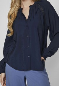 VILA Pluus - navy blazer