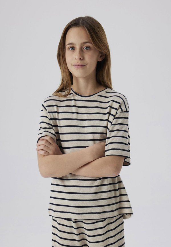 NKFDALLA - T-Shirt print - summer sand