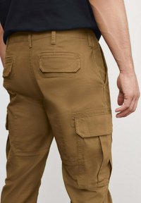 Next SLIM FIT STRETCH - Cargo hlače - tan