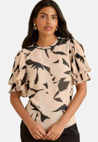 REGULAR FIT - FRILL SHORT SLEEVE CREW NECK. - Palaidinė - pink geo print