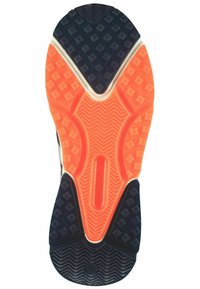 Schuhsohle mit einem strukturierten Design; verfügt über orangefarbene und marineblaue Abschnitte mit einem Rautenmuster und einer zentralen Rille für Flexibilität.