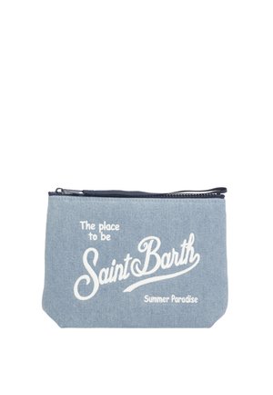 Bustina in denim azzurro chiaro con zip e testo bianco "The place to be Saint Barth Summer Paradise" sul davanti.