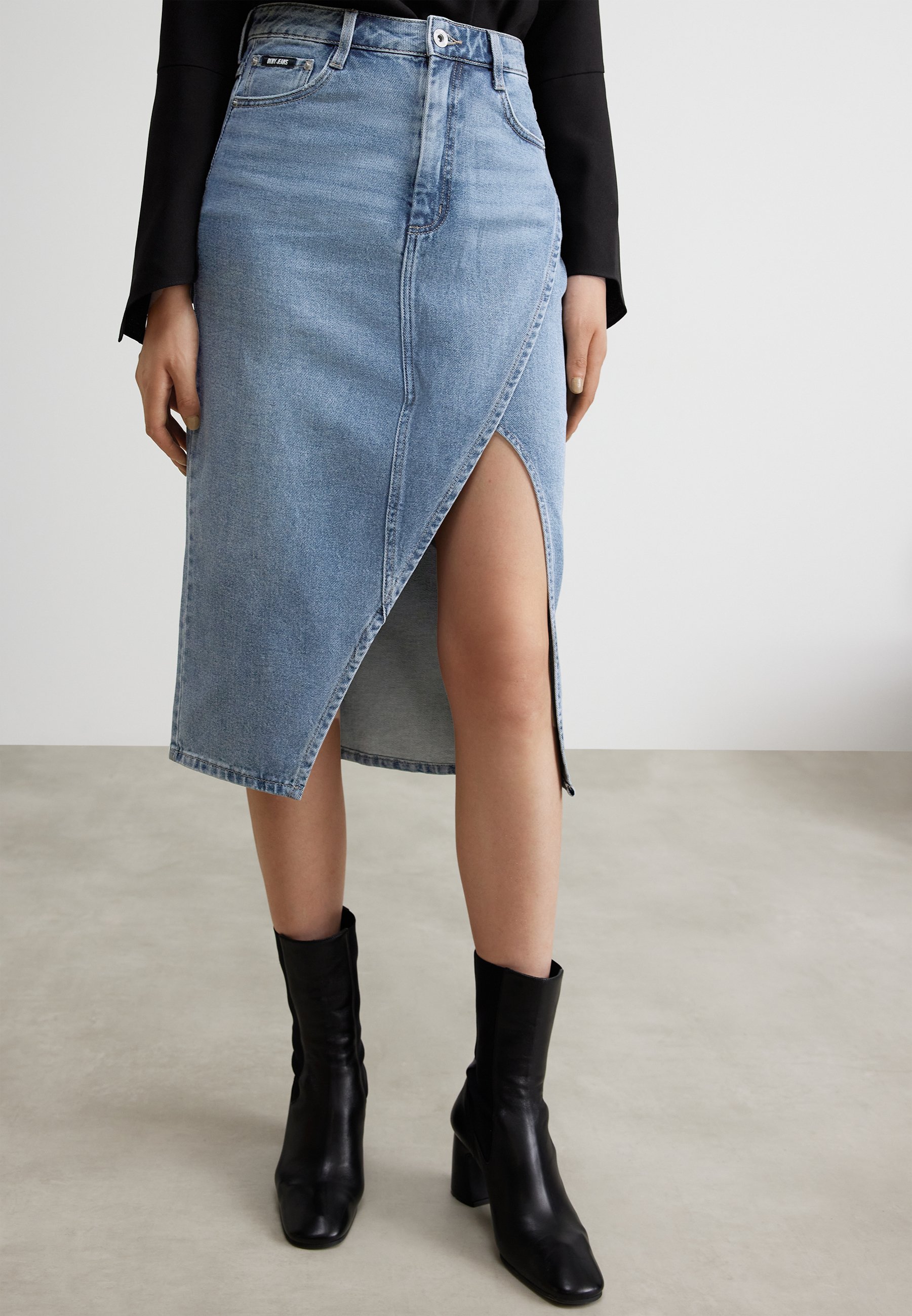 dkny denim skirt