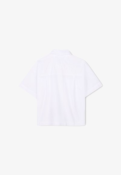 Witte kortekorte shirt met een kraag, achterbalk en subtiele "LANVIN" borduursel. Glad materiaal met een strakke uitstraling.