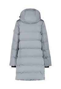 Lichtgrijze gewatteerde jas met een capuchon, met een quilted ontwerp, lange mouwen en een middellange snit. Glad textiel zonder versieringen.