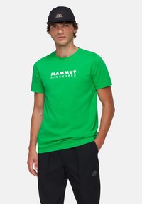 Mammut T-shirt med print - pinea
