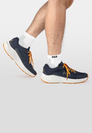 Helly Hansen, HELLY HANSEN MEN'S BUZZARD TRAIL RUNNER SHOES - Zapatillas de trail running - evening blue navy