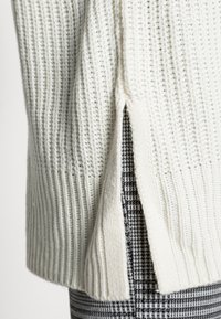 Vero Moda Tall Sweter
