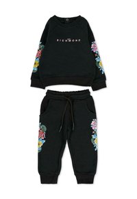 Schwarzer Sweatshirt mit "RICHMOND"-Logo, floralen Stickereien an den Ärmeln; passende Jogginghose mit floralen Akzenten, Kordelzug und Seitentaschen.