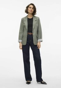 Vero Moda VMLILJA - Bleiser - laurel wreath