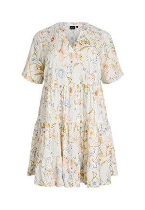 Biele vrstvené šaty s krátkymi rukávmi a výstrihom do V, s pastelovým kvetinovým vzorom v modrých, broskyňových, žltých a zelených tónoch.