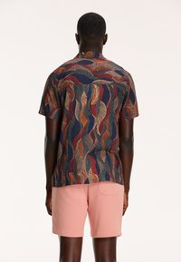 Shiwi LEAVES - Srajca - black multicolor