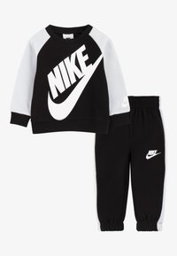 Nike Sportswear FUTURA SET - Trenirka - black/pure platinum/white