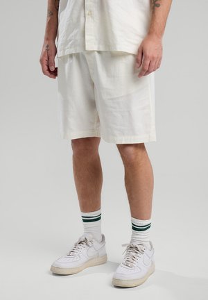 Shorts - chalk
