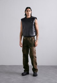 GmbH FIRAS - Smanicato - black