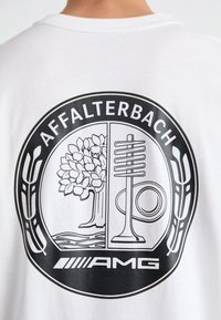 Puma AMG STATEMENT - Camiseta estampada - white