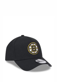Schwarze Baseballmütze mit gesticktem Boston Bruins-Logo in Gelb und Weiß, mit einem gebogenen Schild und einer strukturierten Passform.