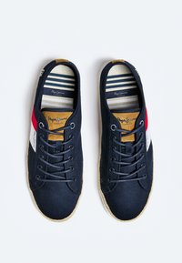 Pepe Jeans Trainers - dark blue