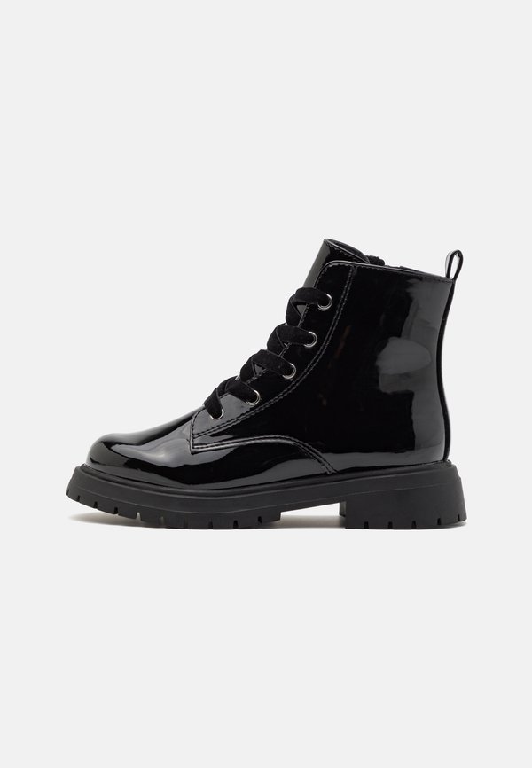 Schnürstiefelette