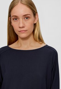 s.Oliver Long sleeved top - navy