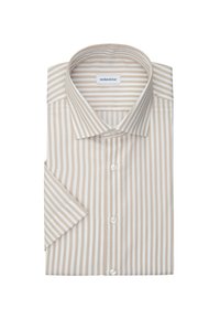 Camicia a righe in beige e crema, con colletto classico, maniche corte e chiusura con bottoni bianchi sul davanti.