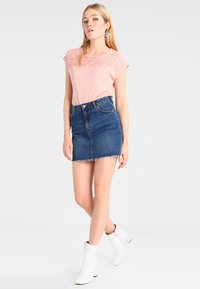 ONLY ONLNICOLE LIFE MIX - T-shirt básica - misty rose