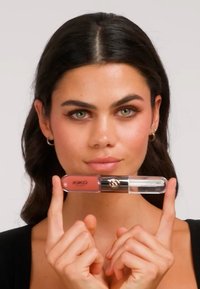 KIKO Milano UNLIMITED DOUBLE TOUCH - Huulikiilto - 104 sangria