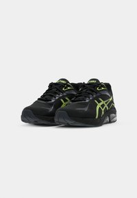 ASICS SportStyle GEL-QUANTUM 180 VIII UNISEX - Sneakers low - black/carrier grey