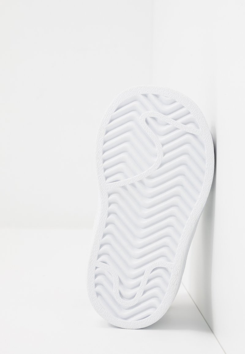 adidas gazelle silver green womens Adidas Superstar ADV Shoe Cloud White / Core Black / Cloud White