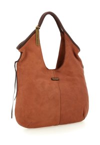 Grande borsa a mano in morbida pelle marrone con rifiniture scure, manico singolo, coulisse laterale e un'etichetta dorata del marchio vicino al manico.