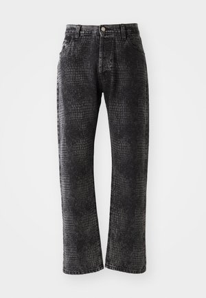 Sorte jeans med et struktureret krokodillemønster, lige ben, fem lommer samt metalknap og lynlås lukning.