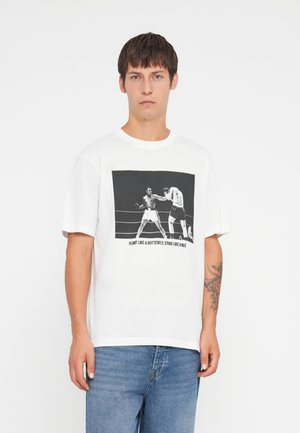 ONSMUHAMMAD ALI TEE - Print T-shirt - bright white