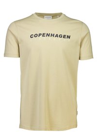 Ljusgul bomulls t-shirt med korta ärmar, rund halsringning och en djärv svart grafisk texttryck som säger "COPENHAGEN LINDENBERGH."