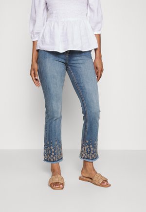 RYSHA 7/8 SHAPE - Jeans bootcut - denim blue