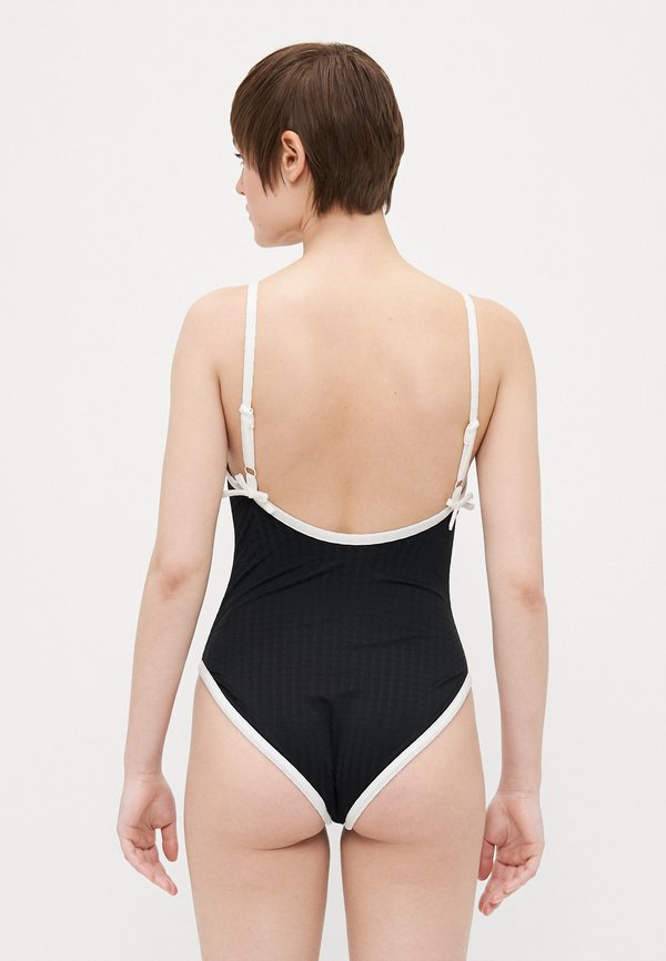 BRIELLA BOW V NECK ONE PIECE - Swimsuit2