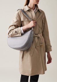 Borbonese LUNA MIDDLE CON ZIP - Cross body bag - cloud