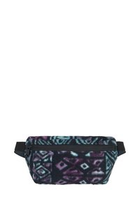 Bolso de cintura de forro polar con un patrón geométrico en negro, púrpura y verde azulado, que cuenta con un bolsillo con cremallera en la parte frontal y una correa ajustable.