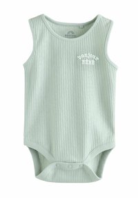 Helles grünes, geripptes Baby-Body mit ärmellosem Schnitt und rundem Ausschnitt. "Bonjour Bebe" in Weiß über der Brust bedruckt. Druckknopfverschluss im Schritt.