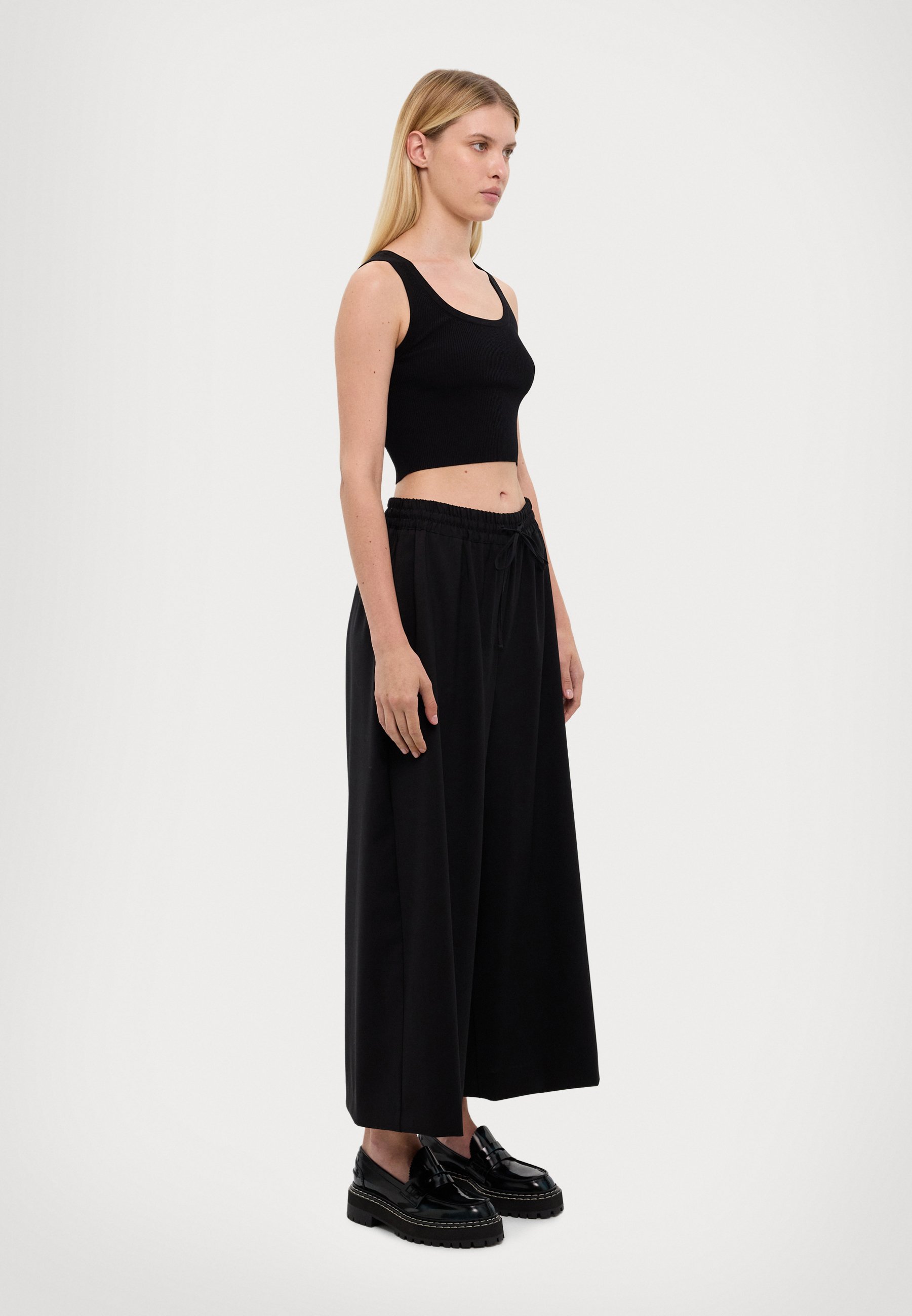 WEEKEND MaxMara ELMO - Trousers - nero/black - Zalando.ie