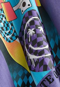 Next SHORT SLEEVE GRAPHIC STANDARD - Triko s potiskem - purple skate
