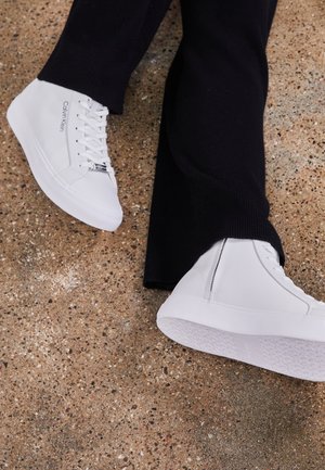 Zapatillas altas - white
