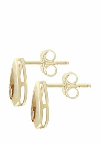 Guldtonade örhängen med stud, som har en droppform, öppen design och en central brun ädelsten. Mjukt texturerade med metalldetaljer.