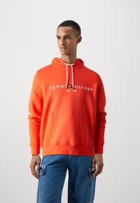 Tommy Hilfiger - LOGO HOODY - Džemperis ar kapuci - orange Miniatūras attēls 1